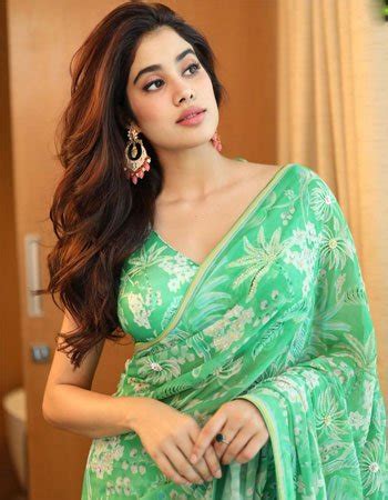 jahnvi kapoor figure|Janhvi Kapoor Height, Age, Boyfriend, Family, Biography & More